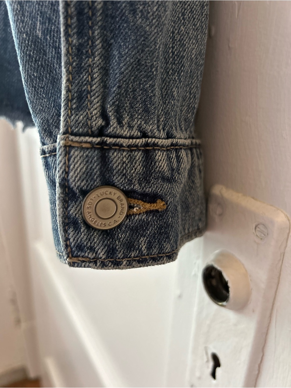Lucky Brand The Tomboy Trucker denim jacket - Picture 11 of 12